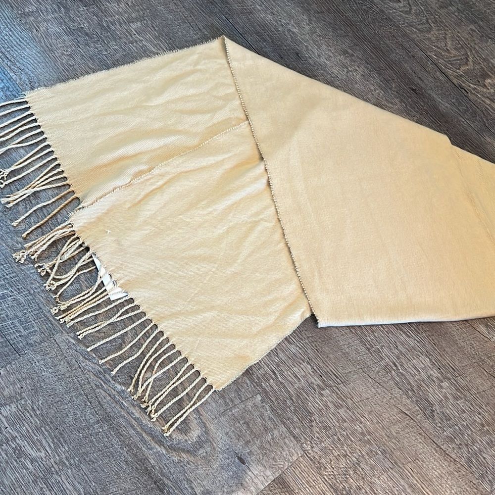 D&Y Camel Beige Soft Cashmere Feel Fringe Scarf 67” Cozy Winter Wrap - Picture 3 of 7